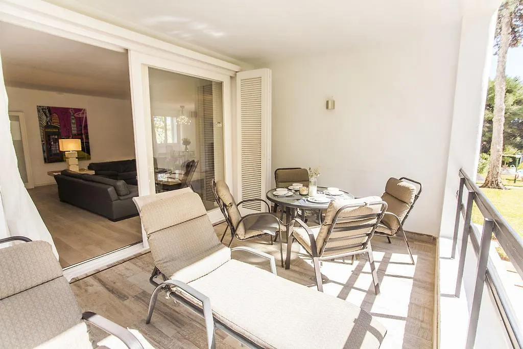 Monteros Beach Flat Marbella